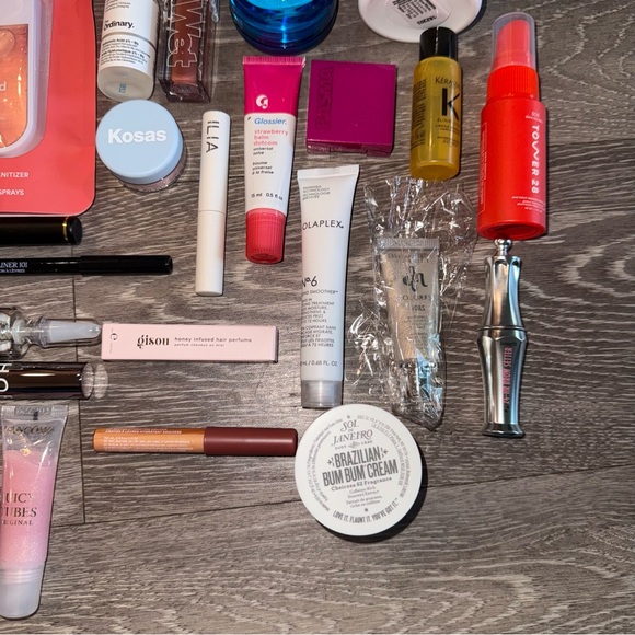 30 Piece Makeup Bundle PLEASE READ! - Picture 4 of 5